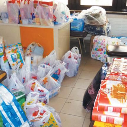 Συγκεντρώνουν τρόφιμα και είδη πρώτης ανάγκης στην αίθουσα Ανδρόγεω