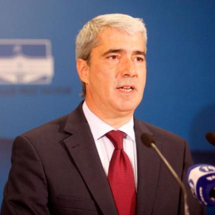 Κεδίκογλου: Το go back ταιριάζει στον κ Τσίπρα και το κόμμα του