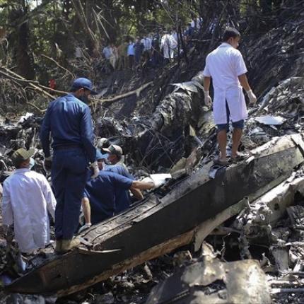 Συντριβή στρατιωτικού αεροσκάφους στη Γαλλία - Τουλάχιστον ένας νεκρός
