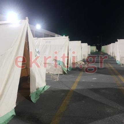 οι σκηνές που στήθηκαν από τον στρατό