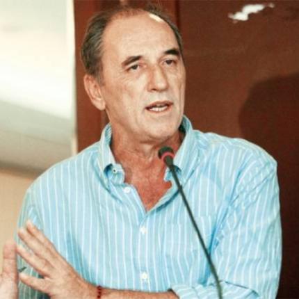 Ο Σταθάκης διαψεύδει το επεισόδιο με τα "καρότα"