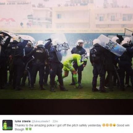 Στιλ: ''Ευχαριστώ την ... αστυνομία που κατάφερα να φύγω σώος''