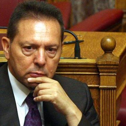 Διαψεύδει ο Στουρνάρας ότι είχε συζητήσεις για την ελάφρυνση του χρέους