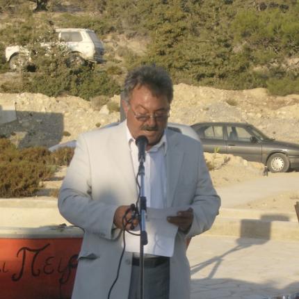 Στρατης Λαμπακης