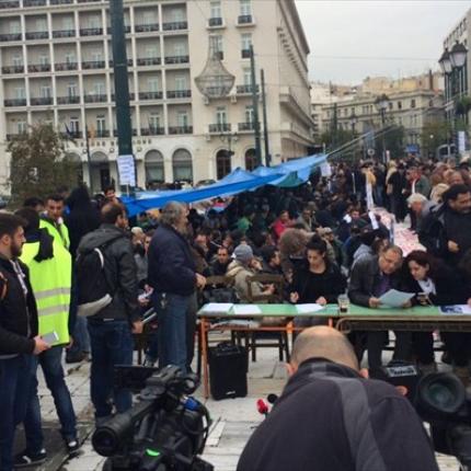 Μεταφορά Σύρων από το Σύνταγμα - 'Ενταση και συνθήματα