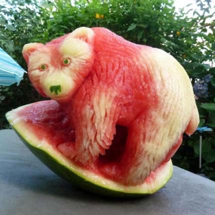 Έργα τέχνης από ... καρπούζι!