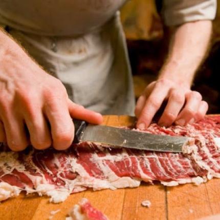 Η απάντηση του υπουργού για τη Σχολή Κοπής Κρέατος στο Λασίθι