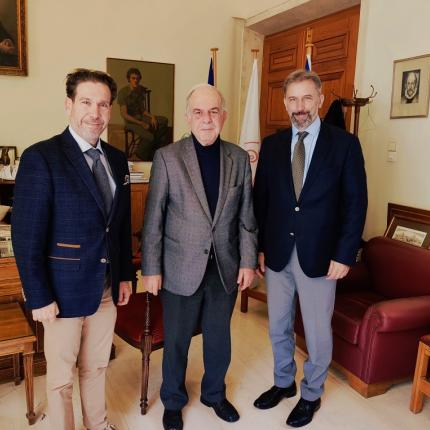 Λότζια - Ουγγρος Πρέσβης