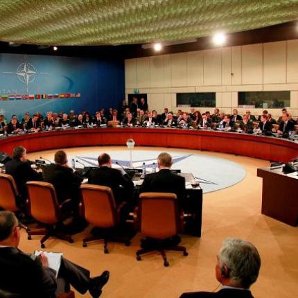 Με καυτά θέματα στην ατζέντα οι σύνοδοι  Ε.Ε - ΝΑΤΟ