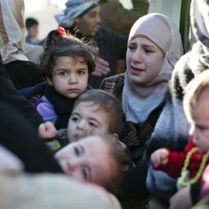 Κρήτη 2014: 147 ναυαγοί στα Χανιά χωρίς τροφή και στέγη - Ένας ξενοδόχος επωμίστηκε "ρόλο κράτους"