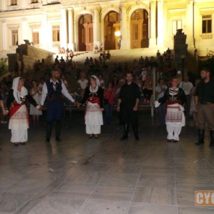 συλλογος κρητων συρος