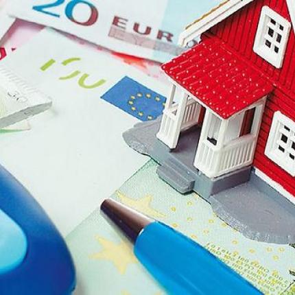 Εξώσεις και ποινές στους καταπατητές ακινήτων του ΤΑΙΠΕΔ