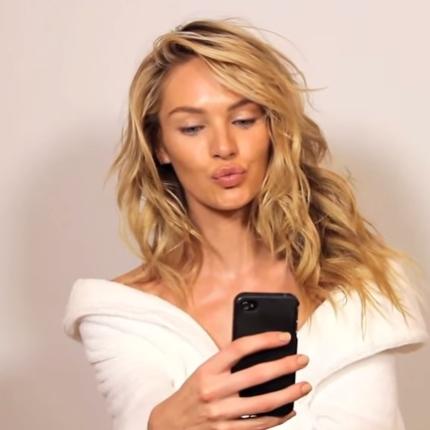 Διάσημα μοντέλα συμβουλεύουν πως να βγάλεις την τέλεια selfie! (βίντεο)