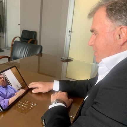 τηλεδιάσκεψη περιφερειάρχης