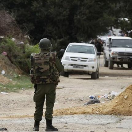 Ένας νεκρός σε επίθεση εναντίον στρατιωτικών στην Τυνησία