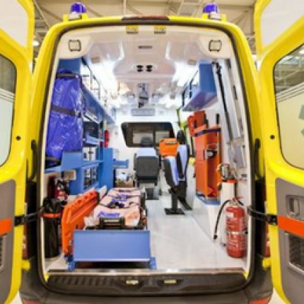 Στο Βενιζέλειο χωρίς τις αισθήσεις του νεαρός μετά από τροχαίο