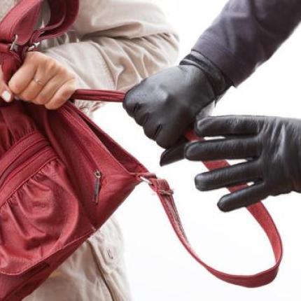 τσαντάκιας