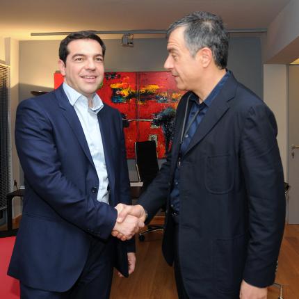 Στο Μέγαρο Μαξίμου ο Σταύρος Θεοδωράκης