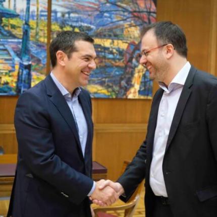 tsipras_theoxaropoulos_vouli-768x512.jpg