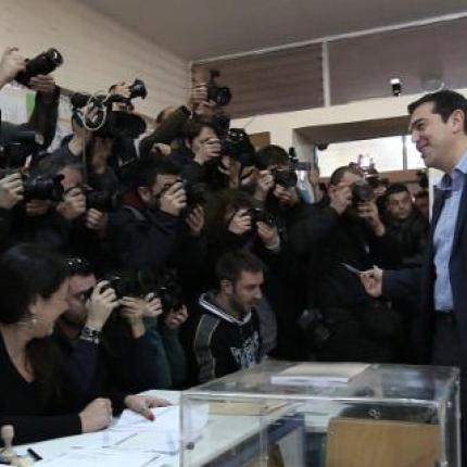 Στην Κυψέλη ψήφισε ο πρόεδρος του ΣΥΡΙΖΑ Αλέξης Τσίπρας