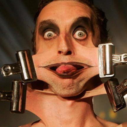 Ένα τσίρκο σκέτος τρόμος!