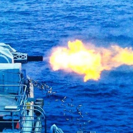 Η Κίνα ανέπτυξε υπερόπλο που μπορεί να ρίχνει 10.000 βλήματα το λεπτό