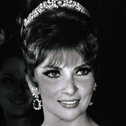 Για δωροδοκία μαρτύρων ελέγχεται η Τζίνα Λολομπριτζίτα