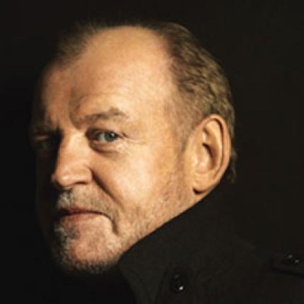 Πέθανε στα 70 του ο τραγουδιστής Τζο Κόκερ 