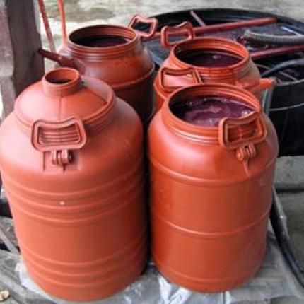 Βαρέλια με λάδι, "έκαναν φτερά" από αποθήκη στη Βαγιωνιά