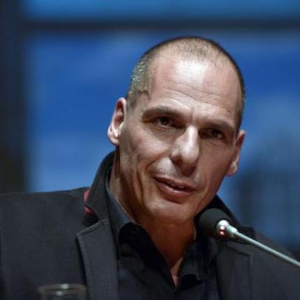 Βαρουφάκης: Οφείλουμε να παρατείνουμε τη δανειακή σύμβαση για μερικούς μήνες