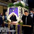 Με κατάνυξη κι ευλάβεια η Αποκαθήλωση και η Ακολουθία του Επιταφίου