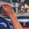 Οδήγηση - τιμόνι - αλκοόλ - μεθυσμένος οδηγός 
