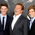 arnold_schwarzenegger_kids_paidia_arxaia_ellada_diloseis_iraklis_terminator.jpg