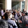 Χαμός στην ΕΣΗΕΑ- Δημοσιογράφοι εναντίον πολιτικών και στο βάθος... ΜΑΤ
