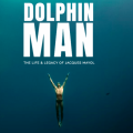 dolphin_man_tainies_2018_sinema_kinimatografos.png