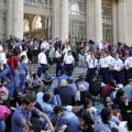 budapest-train-station-refugees-1441142766.jpg