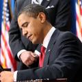 Υπέγραψε ο Ομπάμα το νομοσχέδιο για χρηματοδότηση της ομοσπονδιακής κυβέρνησης