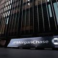 JP Morgan: 3 δισ. ευρώ "σηκώθηκαν" από τις ελληνικές τράπεζες σε μία εβδομάδα