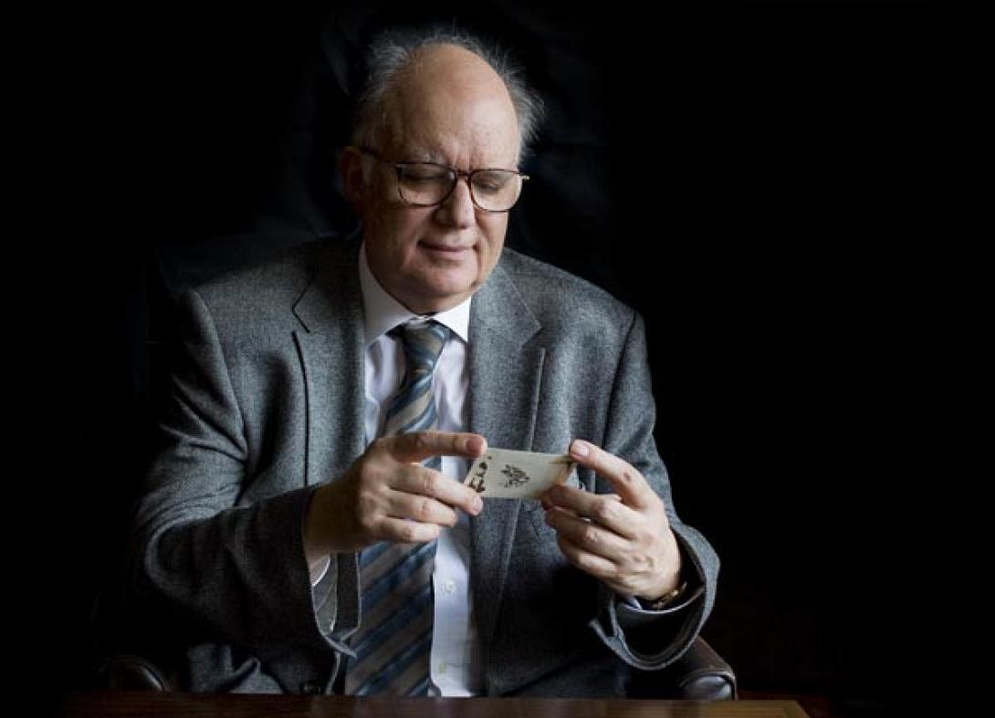 μανώλης χελιδόνης