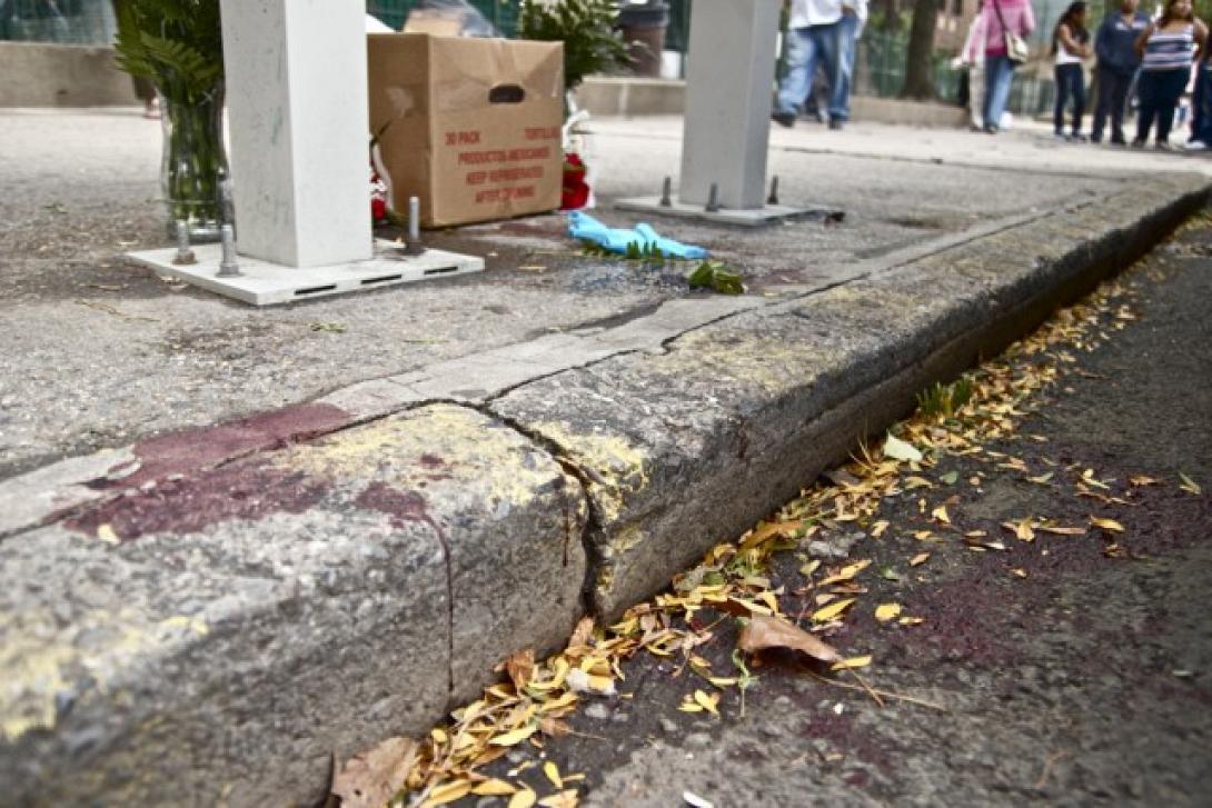 πεζοδρόμιο αυτοκτονία