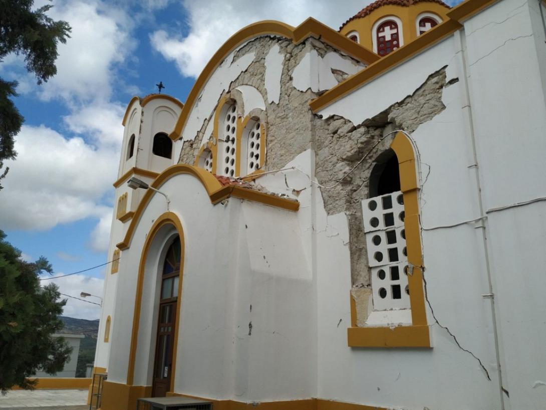 Μεγάλες οι ζημιές που άφησε πίσω του ο ισχυρός σεισμός των 5,8 Ρίχτερ