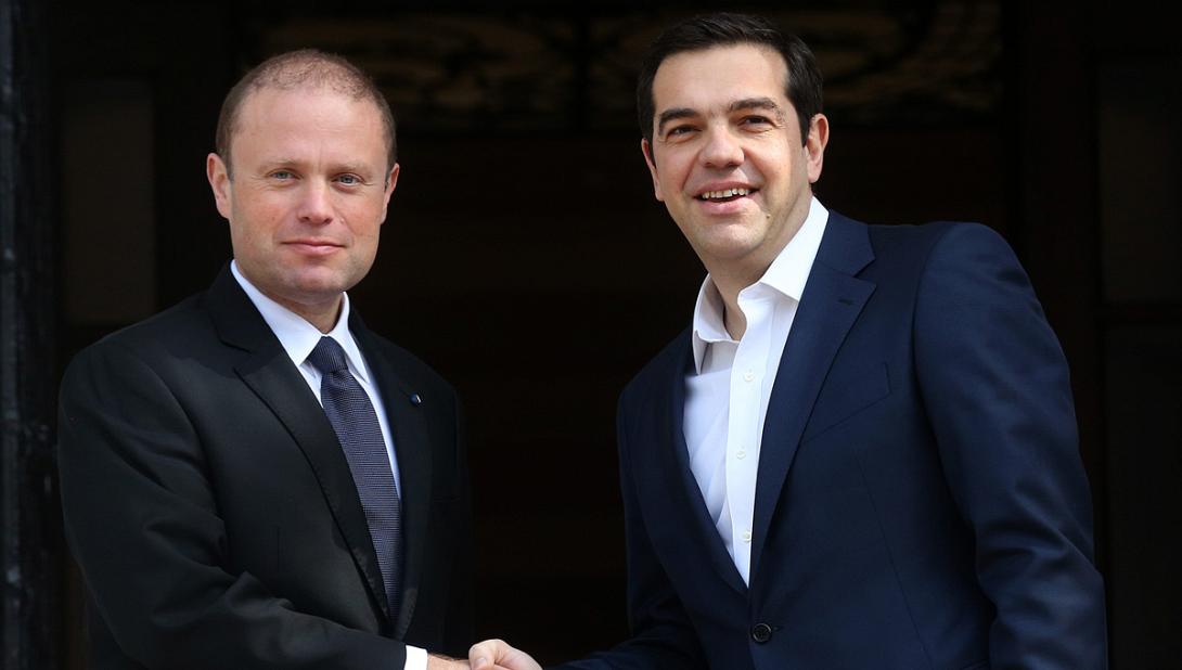 Μουσκάτ,Τσίπρας