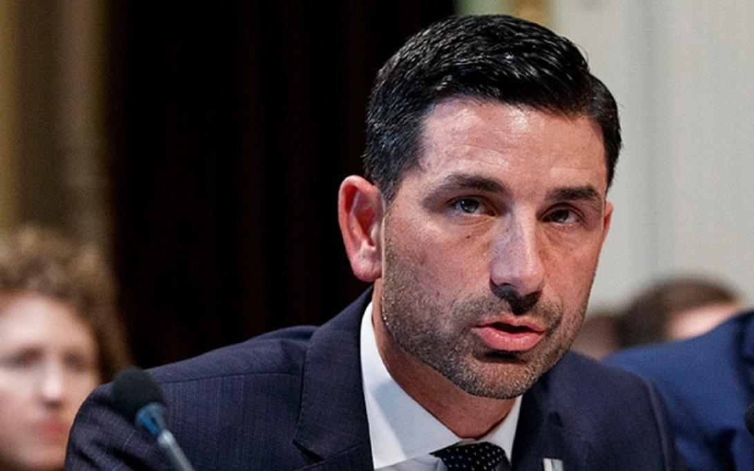 Τσαντ Γουλφ 