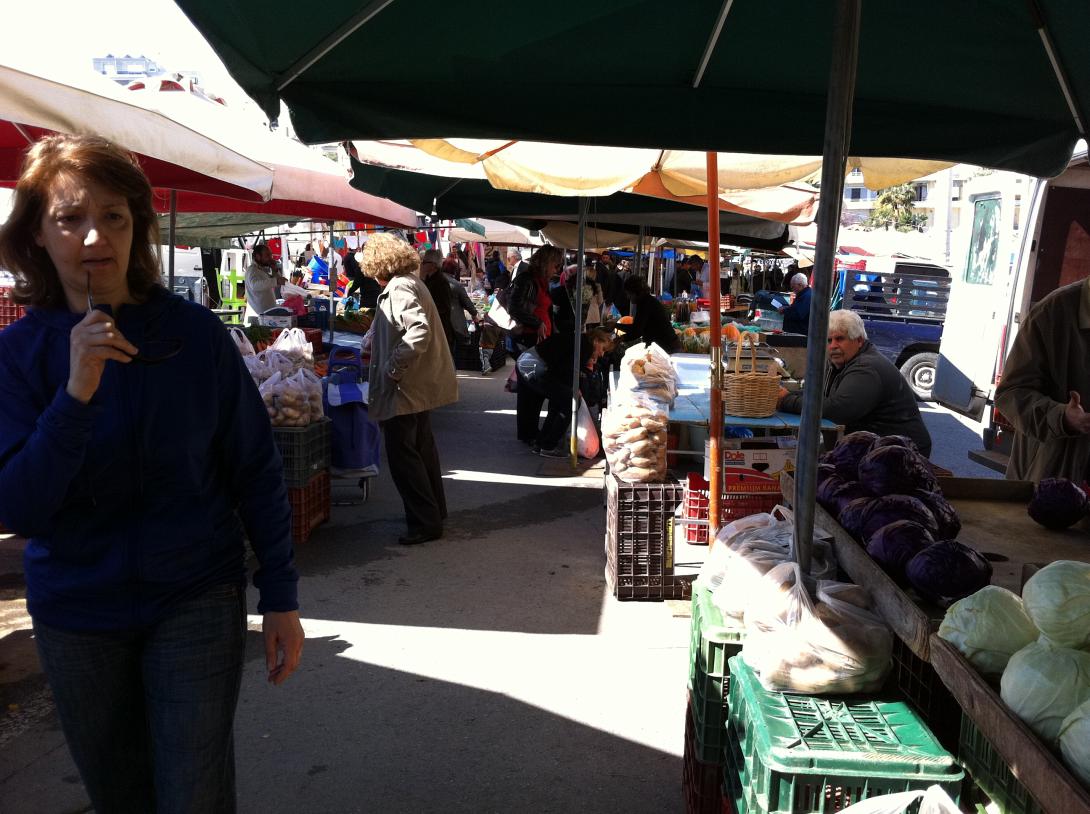 Επεισόδιο στη Λαϊκή του Σαββάτου με αντεξουσιαστές και καταγγελίες για τη Χρυσή Αυγή 