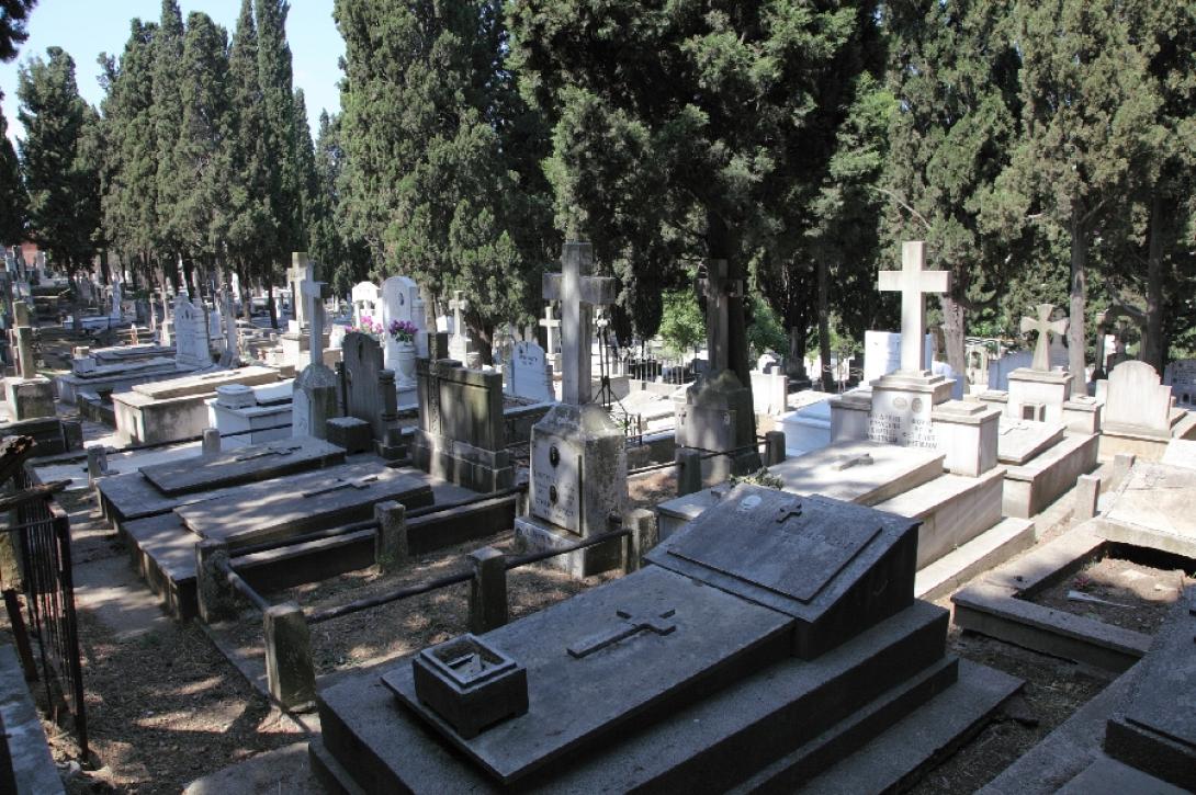 αγιος κωνσταντινος κοιμητηριο ηρακλειο.jpg