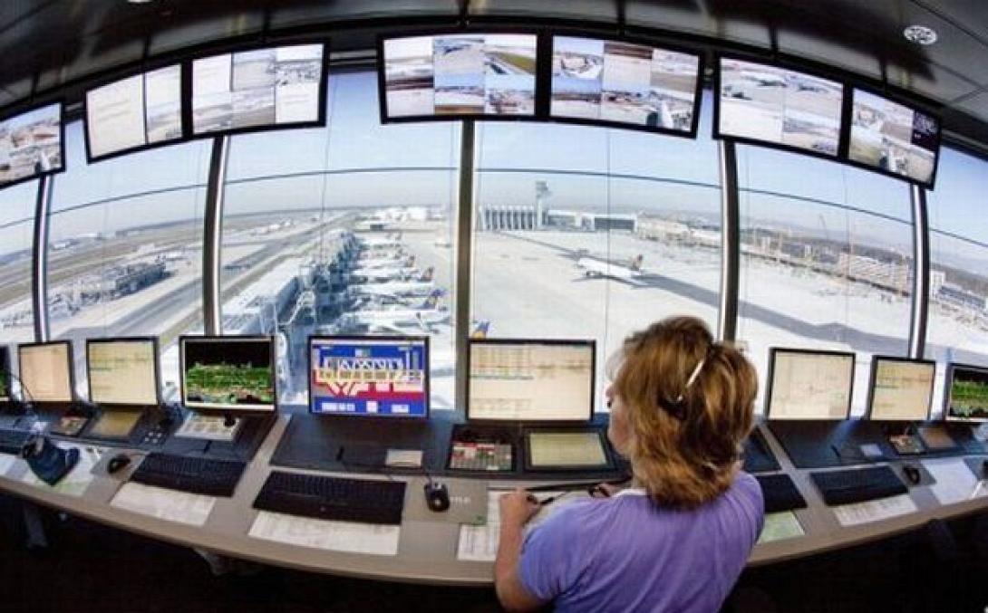 Σε στάση εργασίας προχωρούν οι ελεγκτές εναέριας κυκλοφορίας