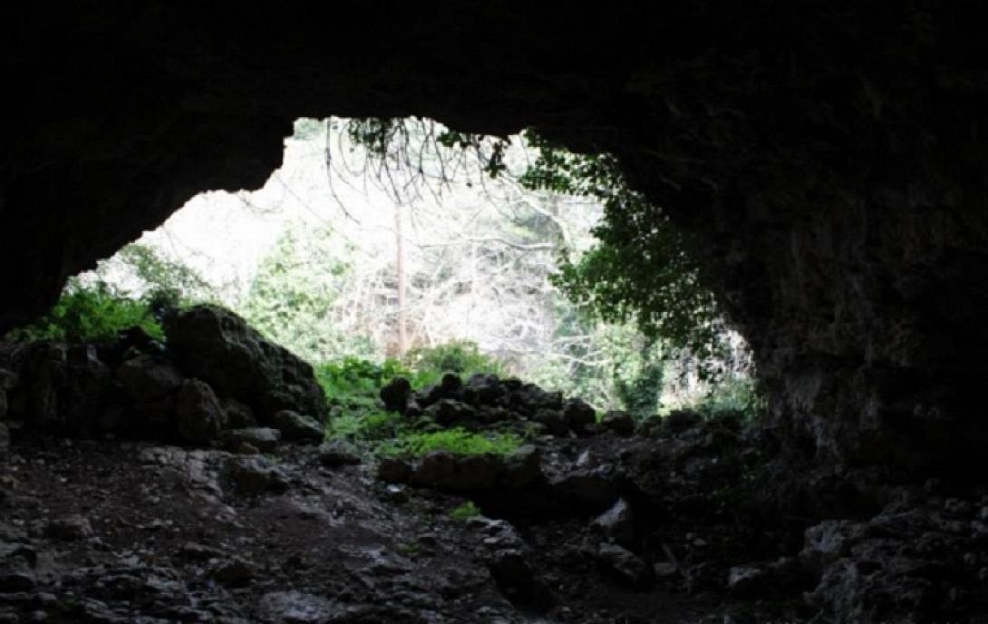 Νεραϊδόσπηλιος στο Αστρίτσι