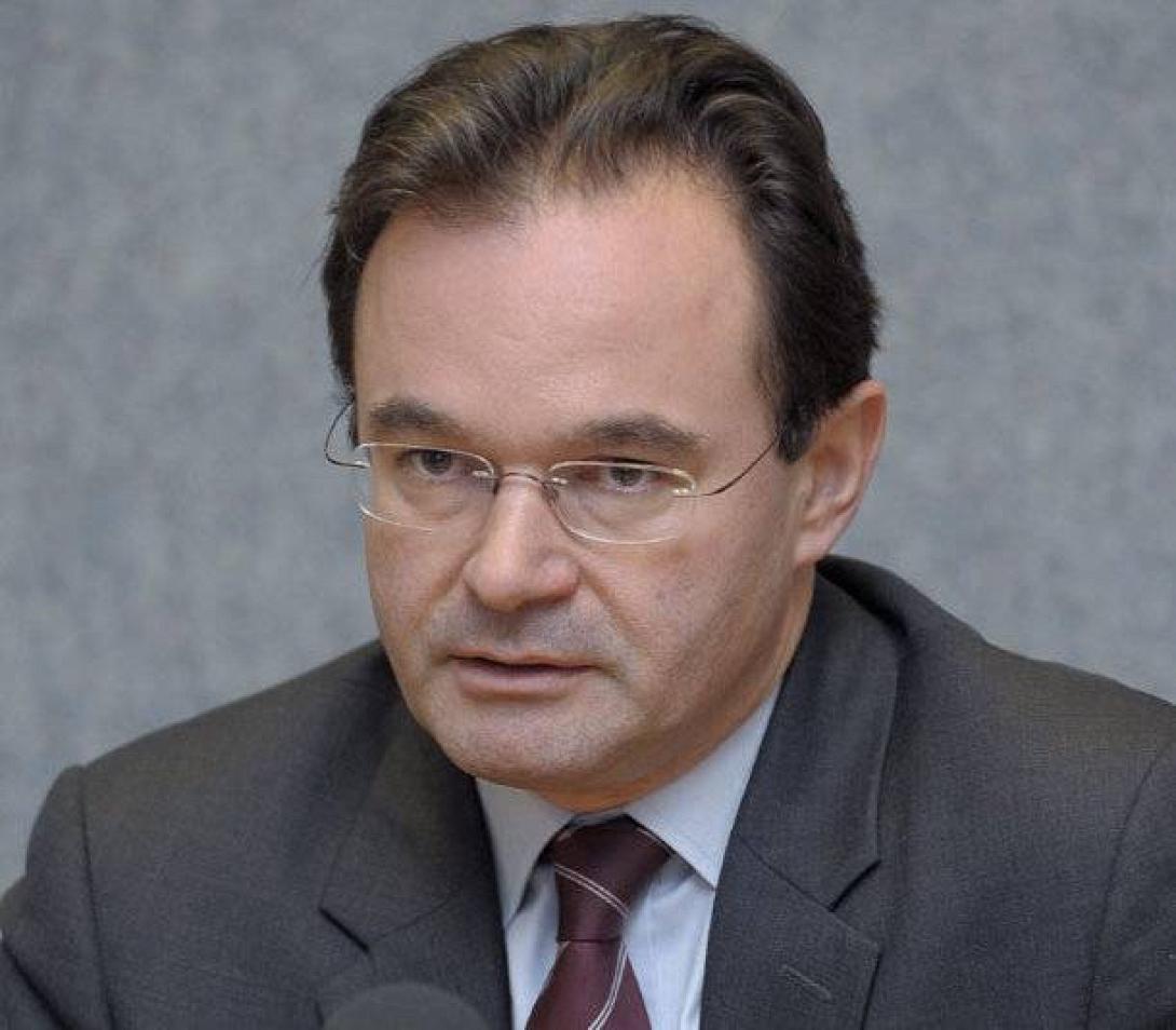 Στο Ειδικό Δικαστήριο παραπέμπεται ο Γιώργος Παπακωνσταντίνου