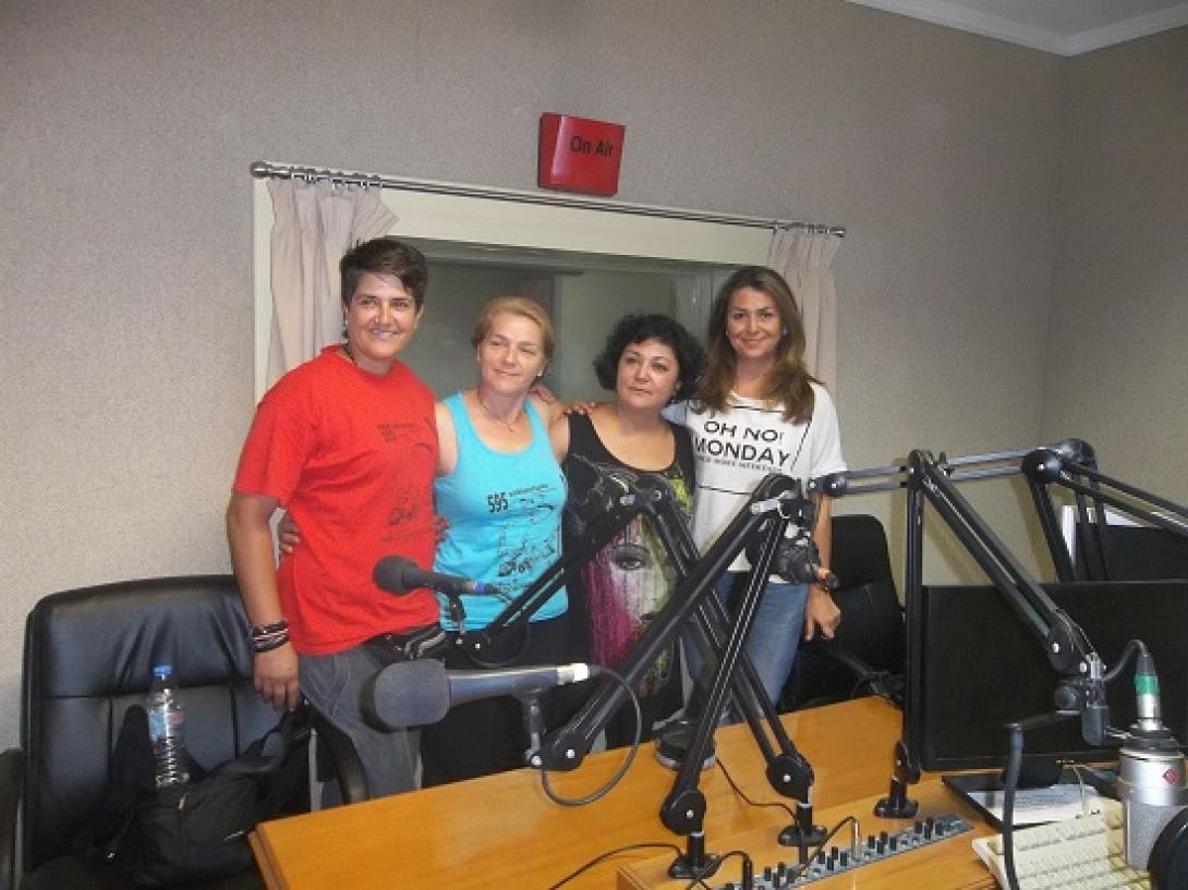 "Παλεύουμε για να μπορούμε να κοιτάζουμε τα παιδιά μας στα μάτια"