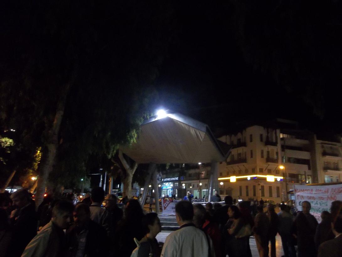 Πανεκπαιδευτικό "παρών" στη συγκέντρωση διαμαρτυρίας στο Ηράκλειο (φωτο)